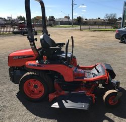 *Kubota ZD1211-60*