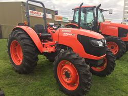 Kubota M7040SU